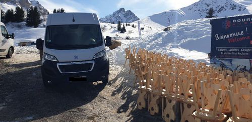 chaises savoyarde livraison courchevel